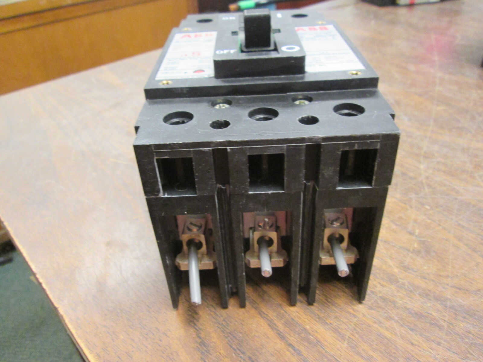 ABB Type ES Circuit Breaker UXAB 727131 R 101 15A 480V 3P Used