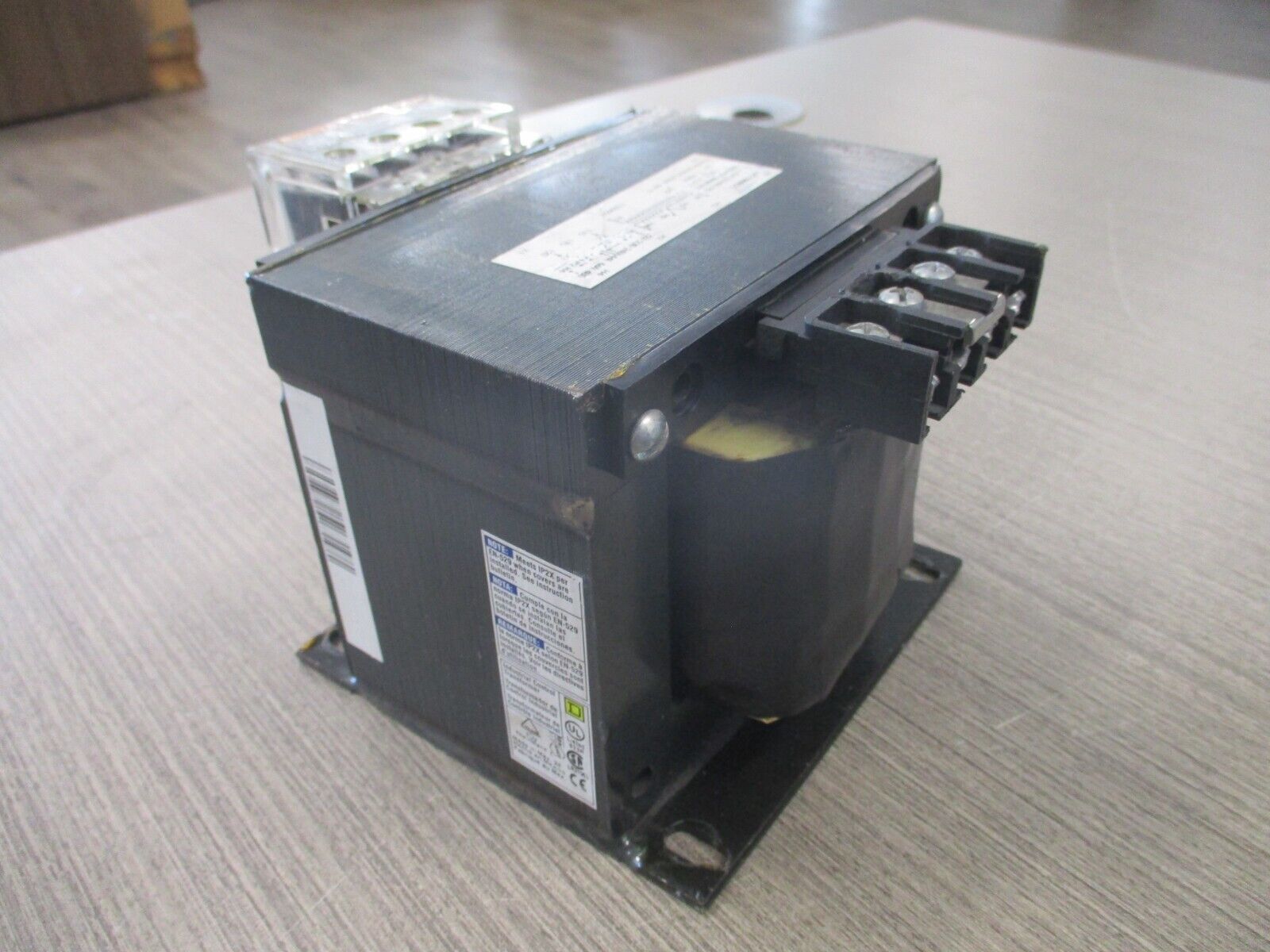 Square D Transformer 9070T1000D1 1KVA Pri:240/480, Sec: 120V Used