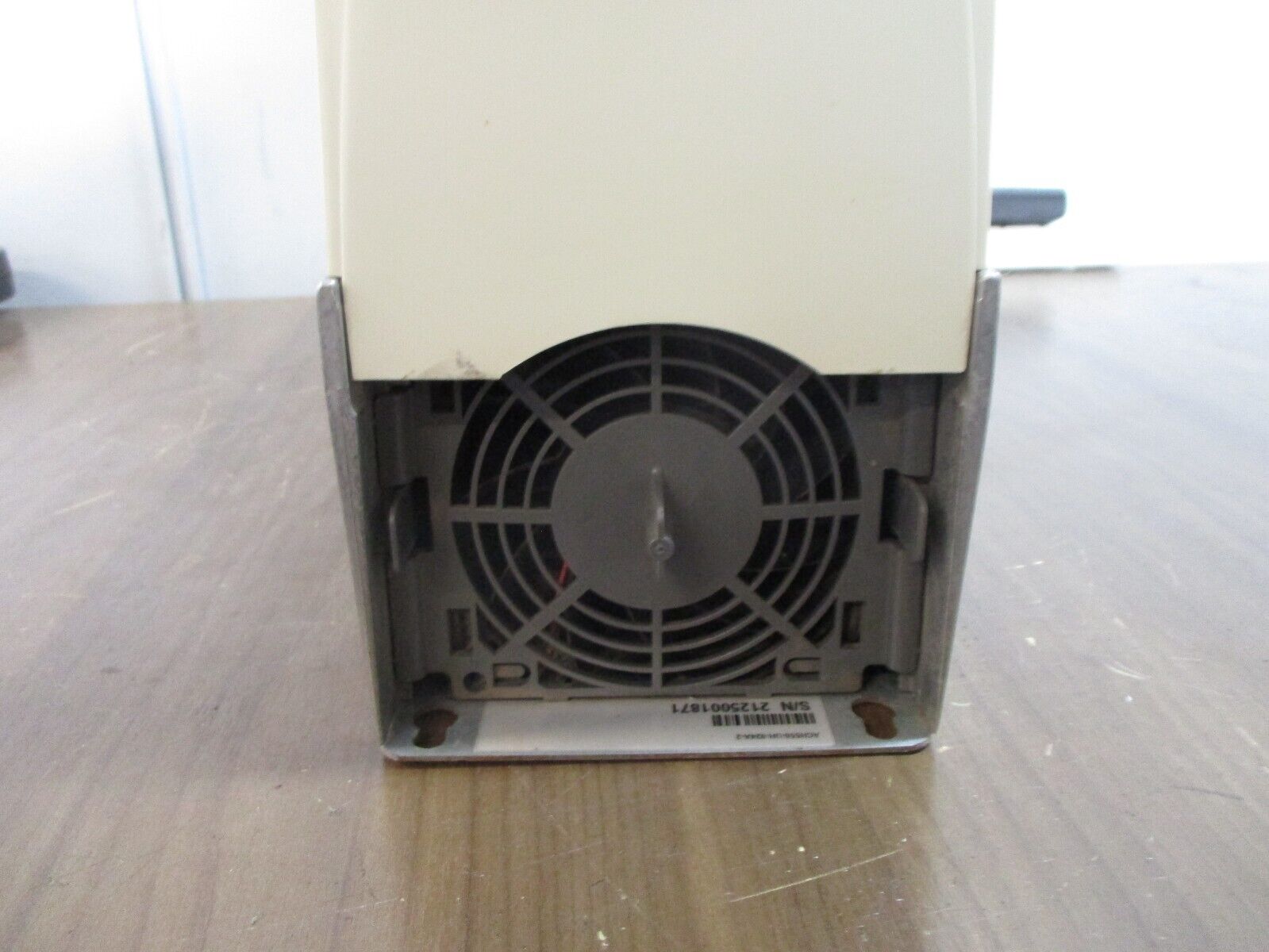 ABB ACH550 AC Drive ACH550-UH-024A-2 7.5HP w/ Keypad Used