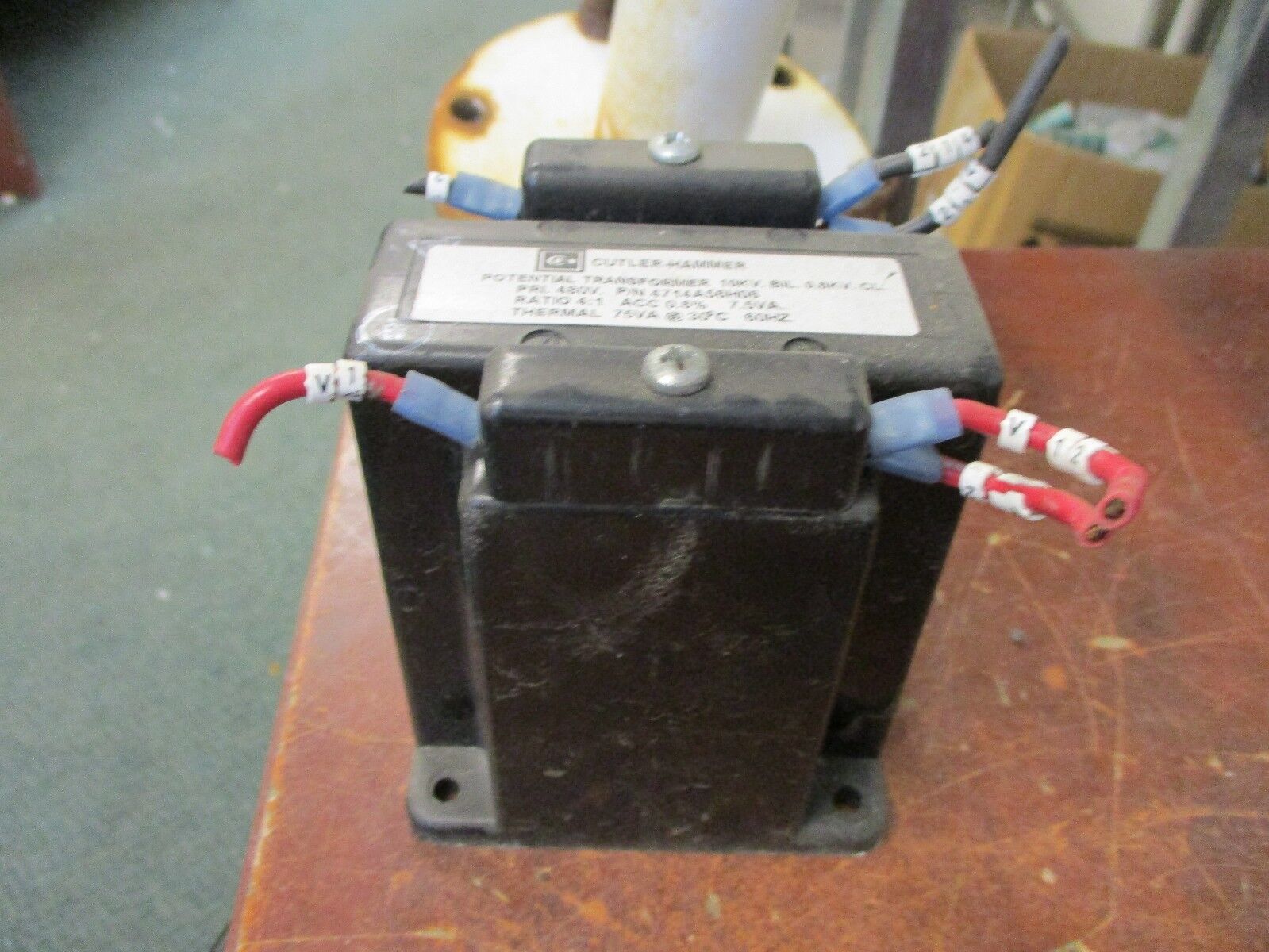 Cutler-Hammer Potential Transformer 4714A56H06 Ratio 411 Pri: 480V 7.5VA Used