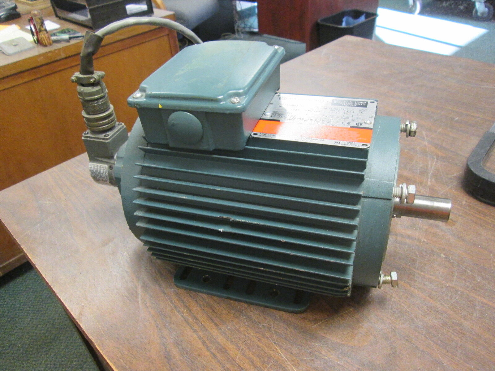 Allen-Bradley AC Motor w/ Encoder ENP14A5803-EC 1.0HP 1736RPM FR: WC143TC Used