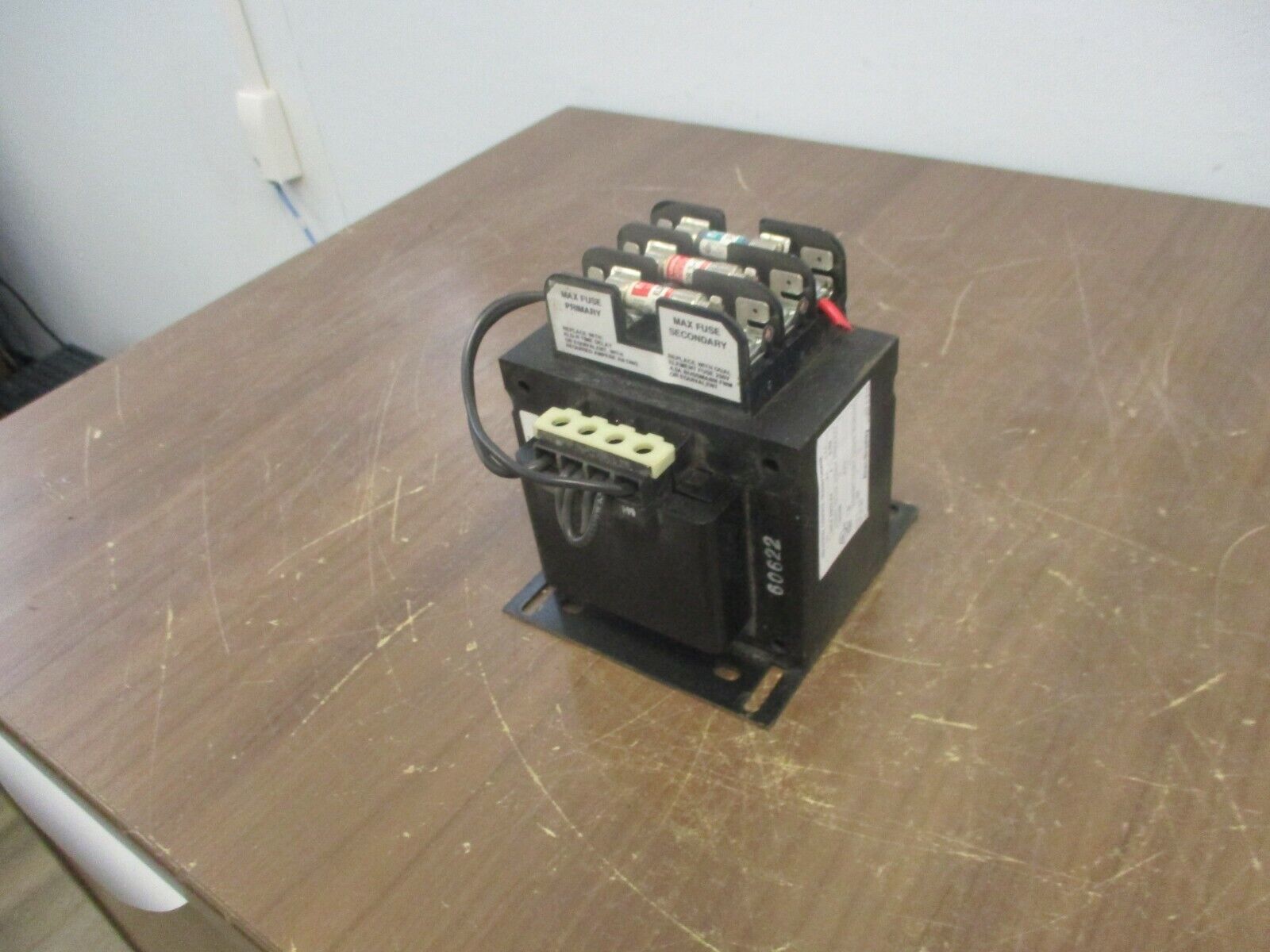 Allen-Bradley Control Transformer 1497-F-ABDX-3-F Ser. A 0.350kVA Pri:240/480V