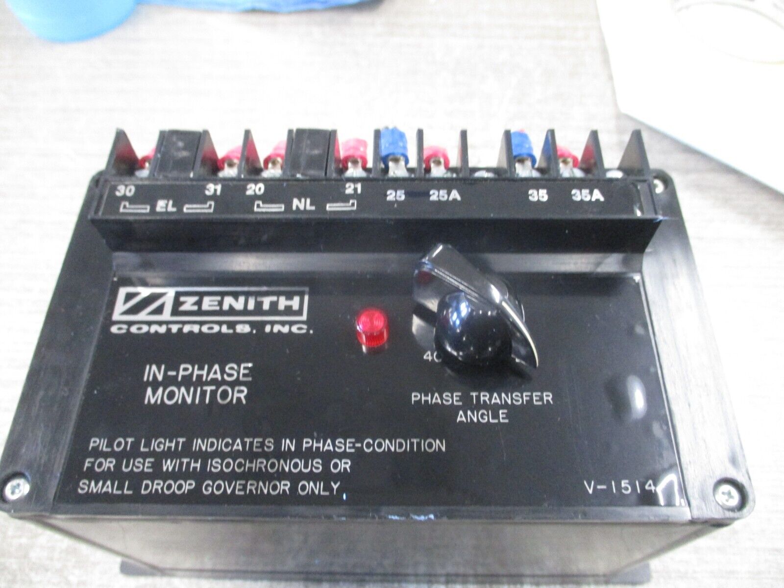 Zenith Controls R-43 In-Phase Monitor K-1199 208V 50/60Hz Used