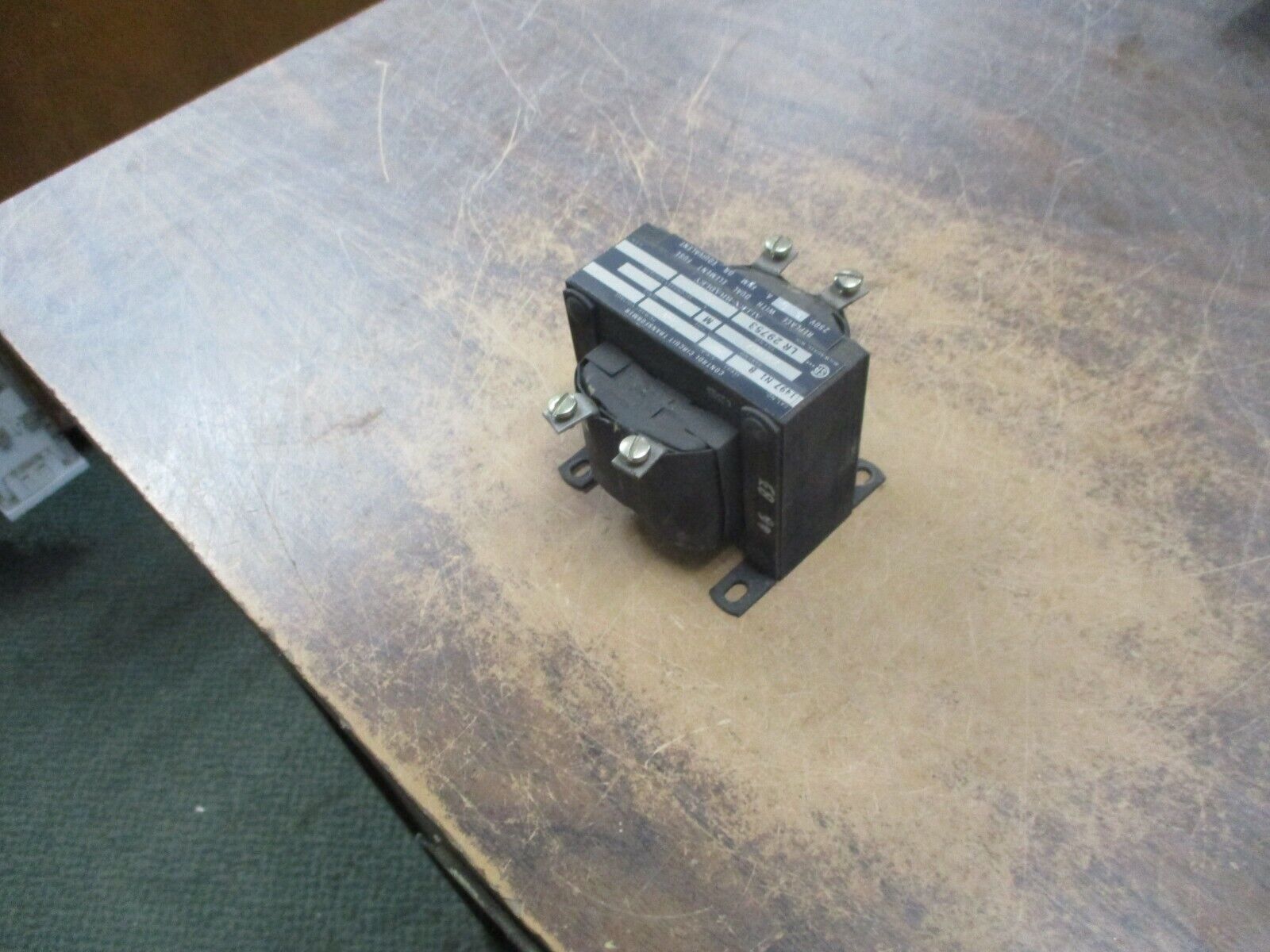 Allen-Bradley Type M Control Transformer 1497 N1 Ser. B 0.075KVA Pri: 208V Used