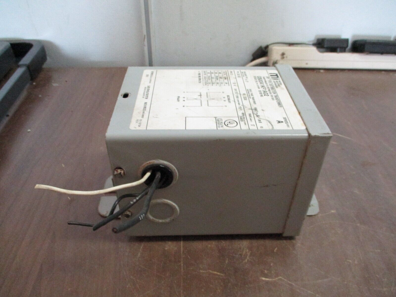 Micron Industries Transformer G500A1KF1A02 Ser. A 0.5kVA Pri: 240/480V 60Hz Used