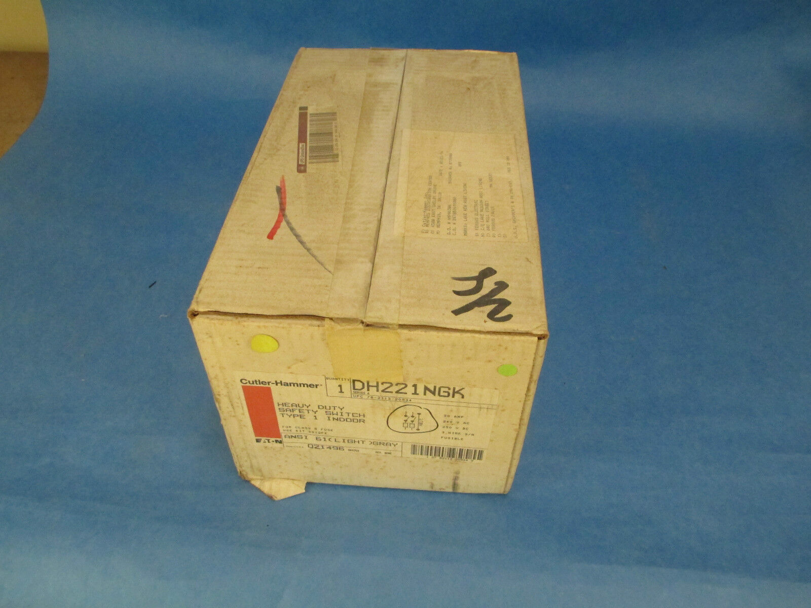 Cutler-Hammer Heavy Duty Safety Switch DH221NGK 30A 240V *New Surplus*