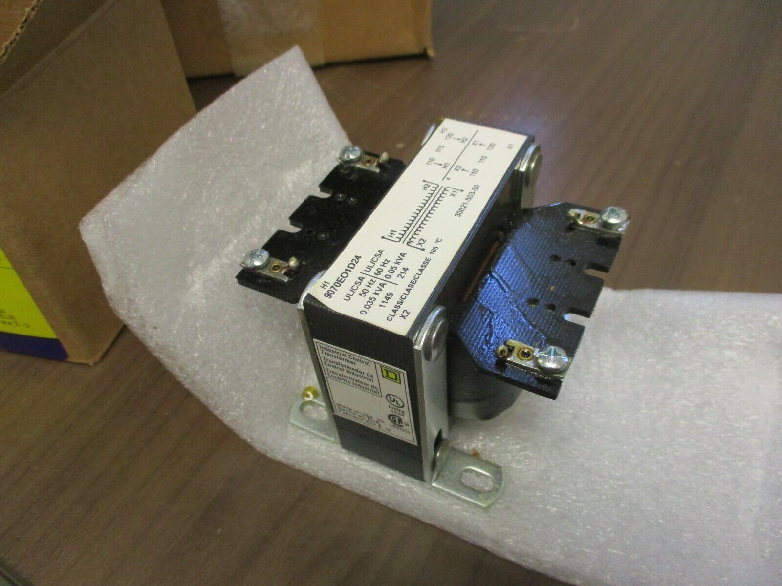 Square D Control Transformer 9070EOD24 0.05kVA Pri:110/115/120V Sec:110/115/120V