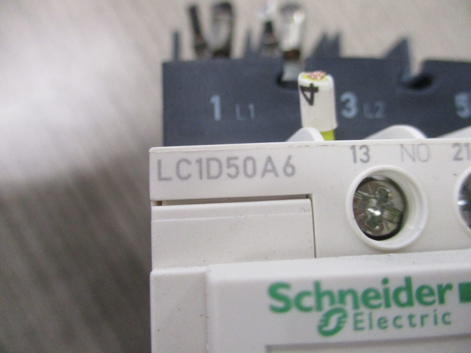 Schneider Electric Contactor LC1D50A6 120V Coil 70A 600V Used