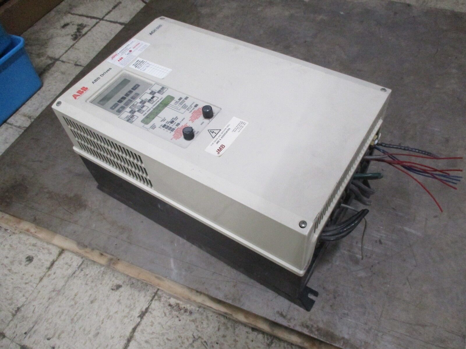 ABB ACH500 AC Drive ACH501-075-4-09P2 75HP 3Ph Input: 440-500V 50/60Hz Used