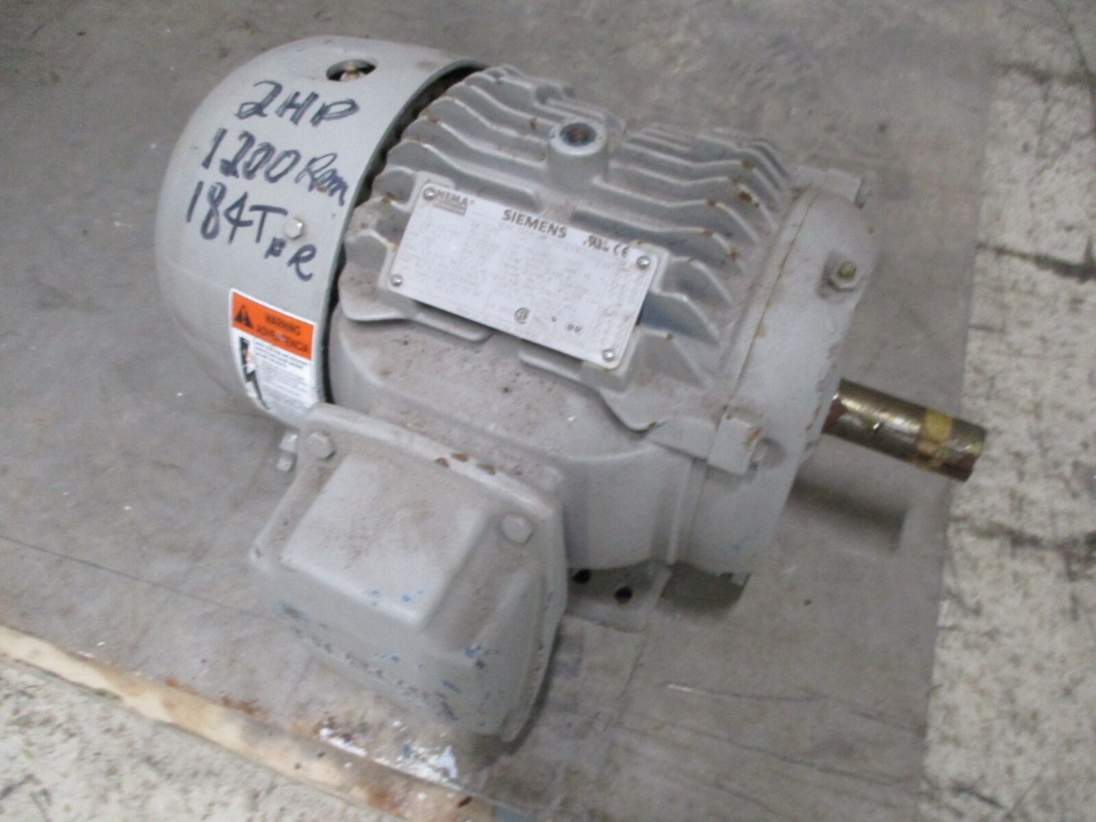 Siemens AC Motor 1LE23211CC314AA3 2HP 1200RPM 208-230/460V 6.7-6.4/3.2A Used