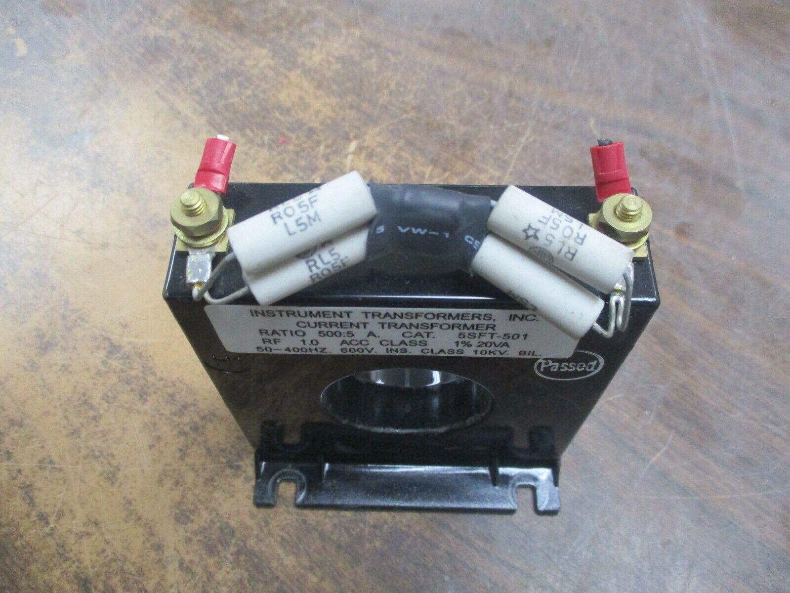 Instrument Transformers Current Transformer 5SFT-501 Ratio 500:5A 600V, 50-400Hz