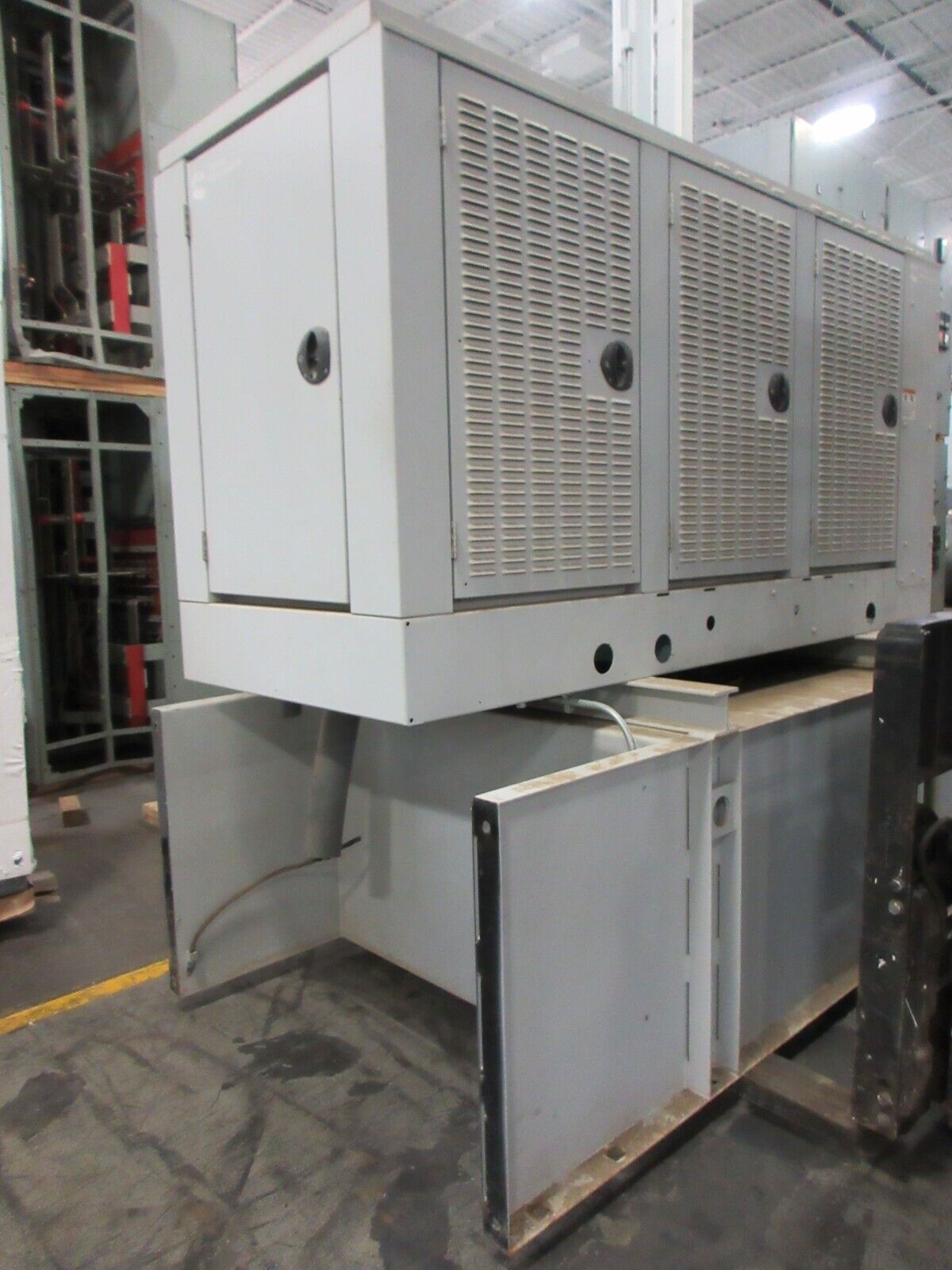 Cummins Diesel Standby Generator w/ Tank DSHAB-7243375 175KW @ 3Ph 120-480V 60Hz