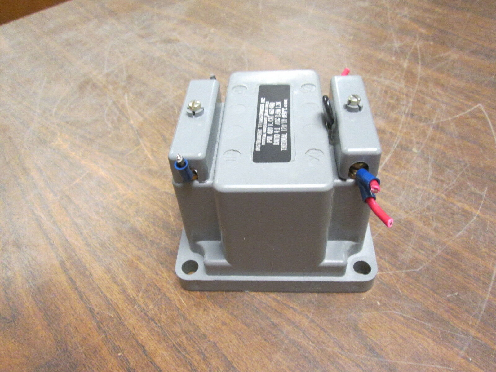 Instrument Transformer Potential Transformer 460-480 Ratio 4:1 Pri: 480V 50-60Hz