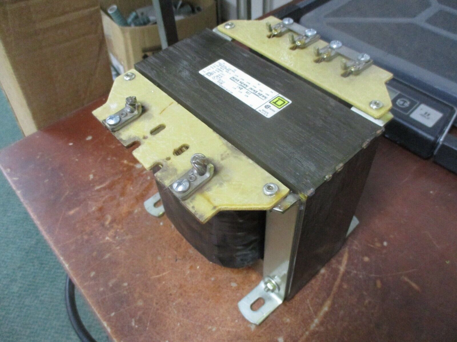 Square D Control Transformer 9070 K2000D1 2.0KVA Pri: 240/480V Sec: 120V Used