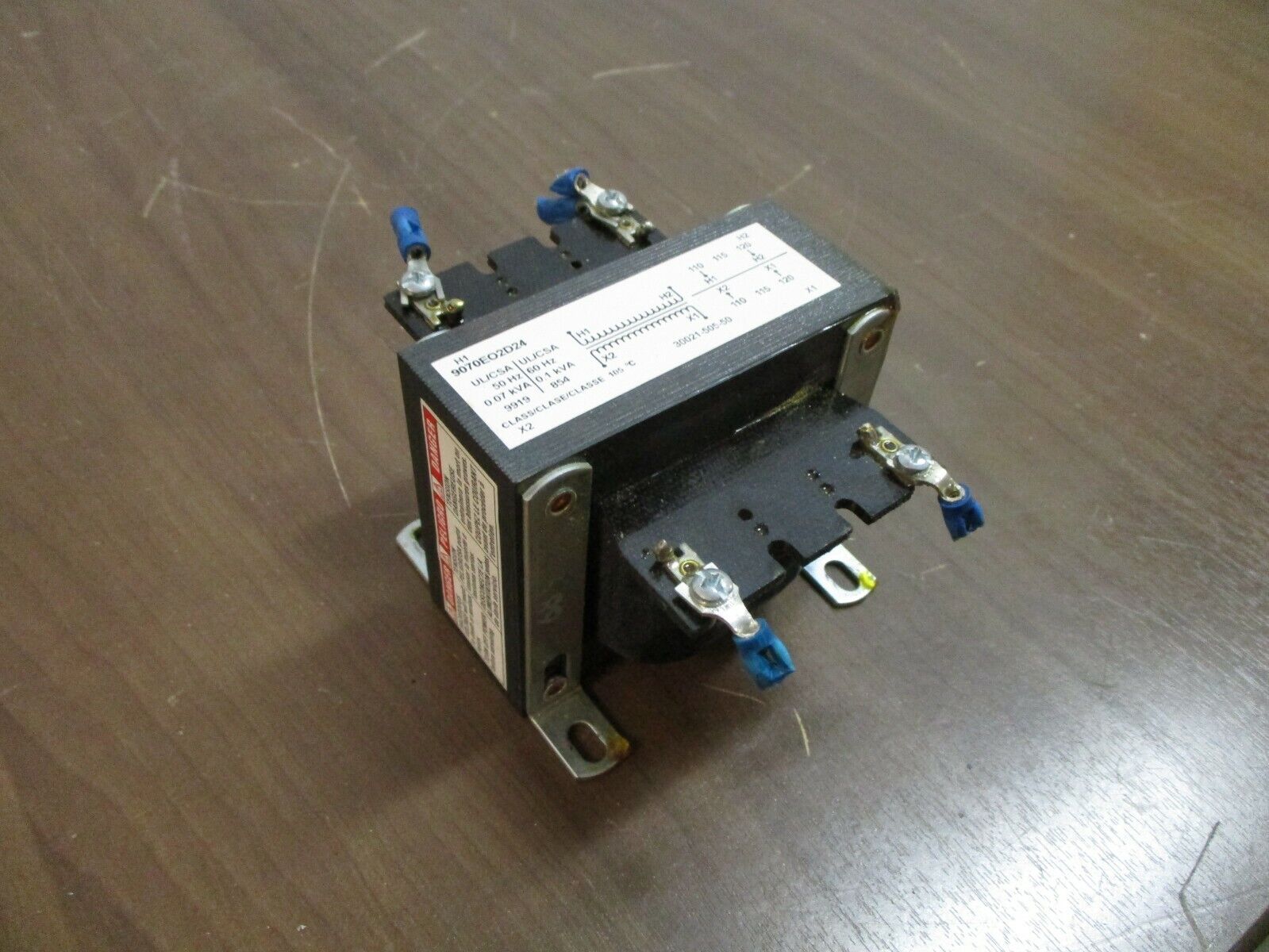 Square D Control Transformer 9070EO2D24 0.1KVA Pri:110/115/120V Sec:110/115/120V