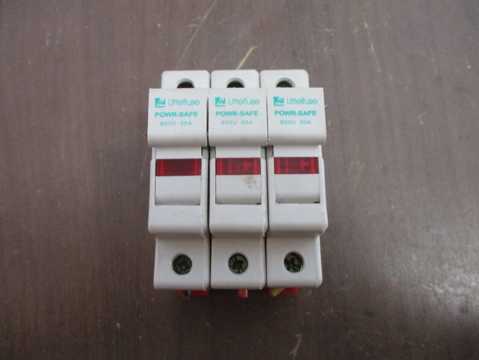 Littelfuse Powr-Safe Fuse Holder LPSC-ID CH 30A 600V 3P Used