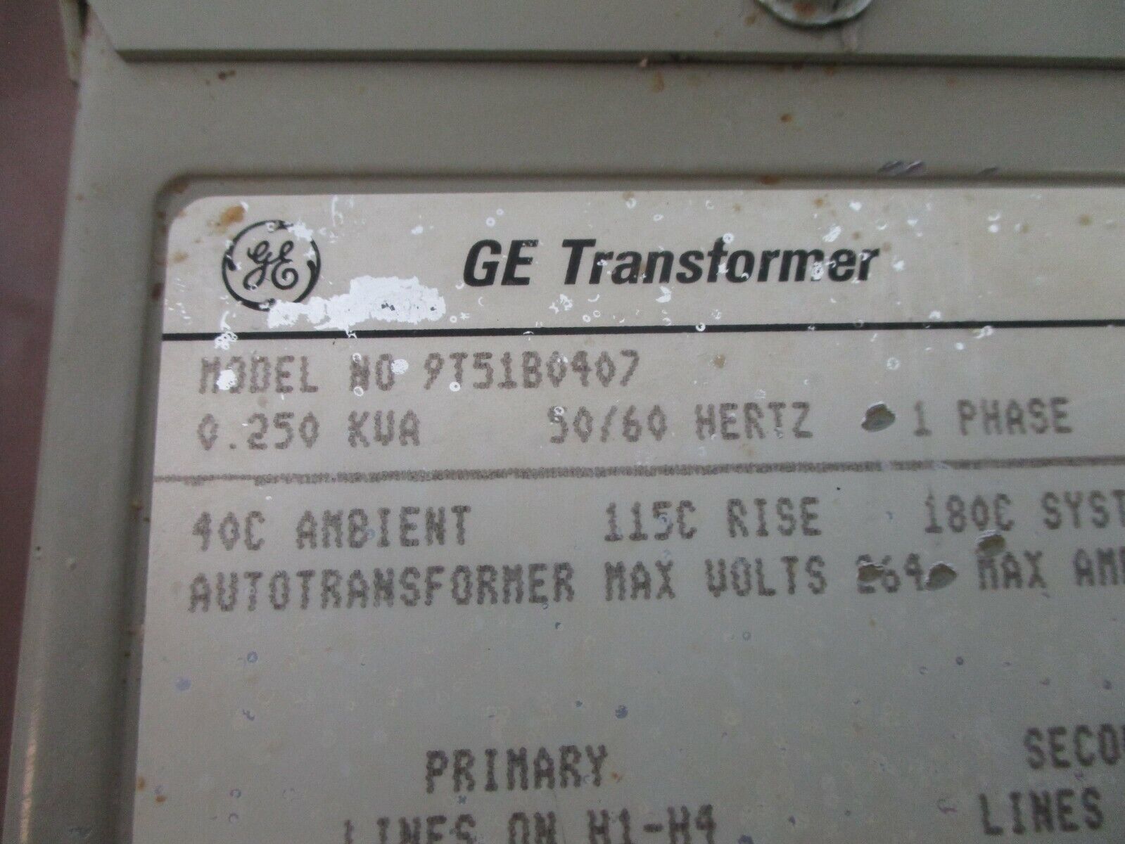 GE Transformer 9T51B0407 0.250kVA Pri: 120/240V Sec: 12/24V 1Ph 50/60 Hz Used