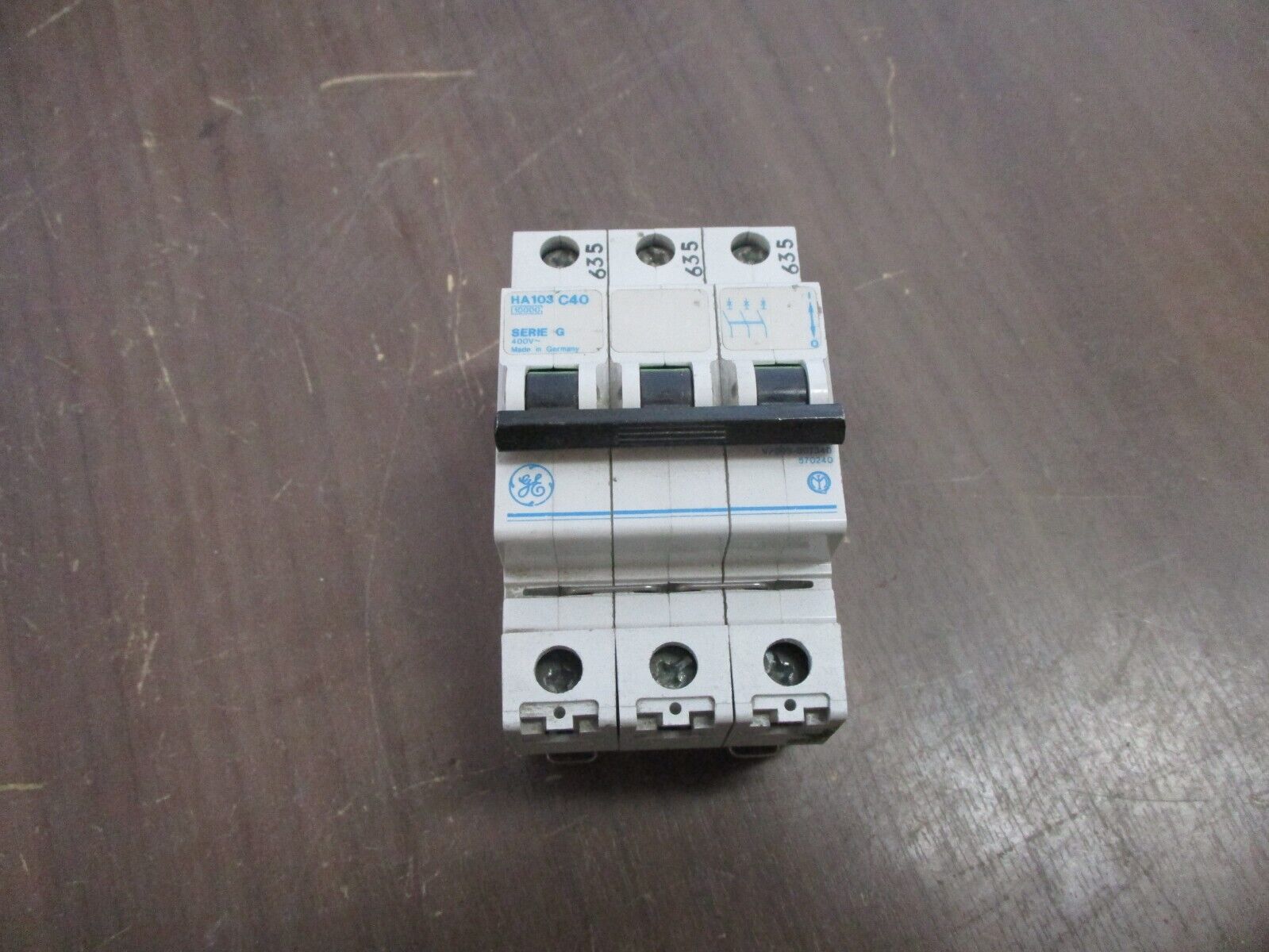 GE Circuit Breaker HA103 C40 Ser. G 40A 400V 3P Used