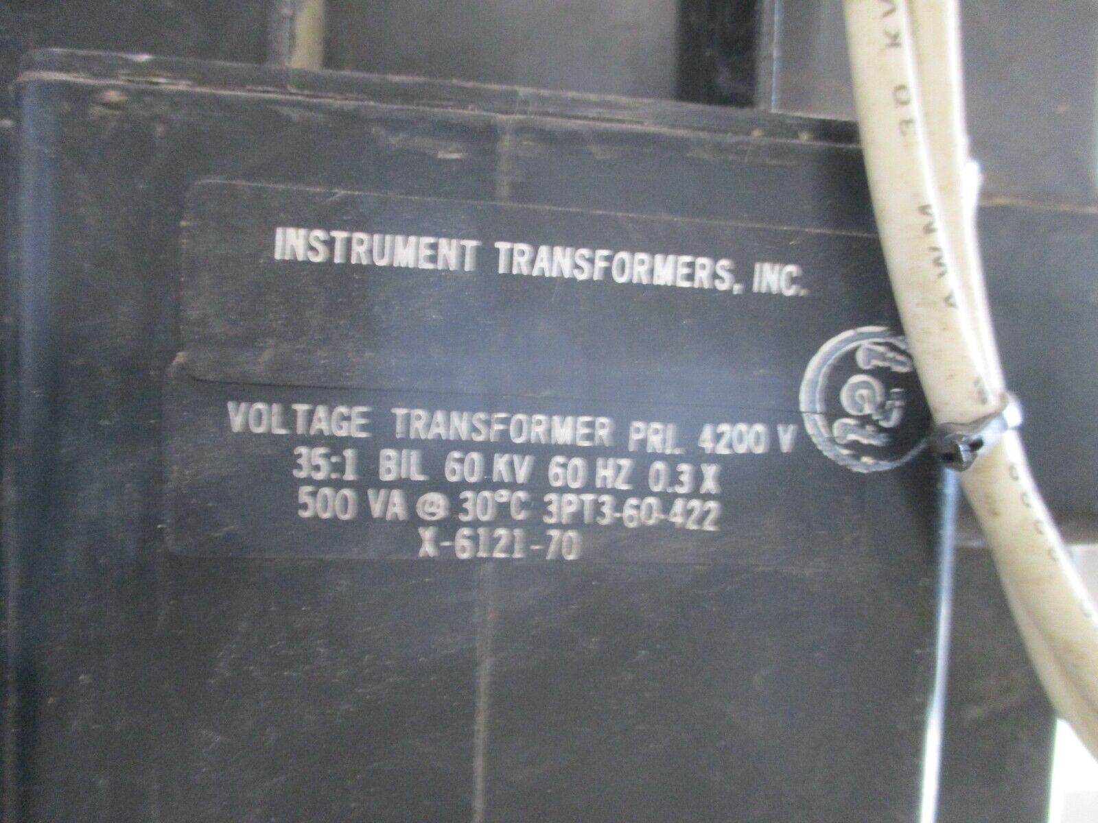 Instrument Transformer Voltage Transformer 3PT3-60-422 Ratio 35:1 Pri:4200V Used