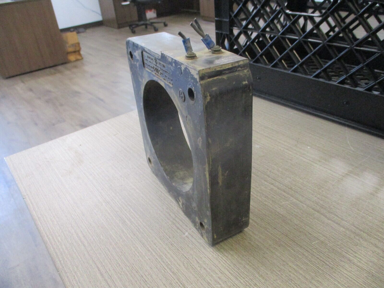 GE Type JAH-0 Current Transformer 837X65 Ratio 1200: 5A 25-400HZ Used.