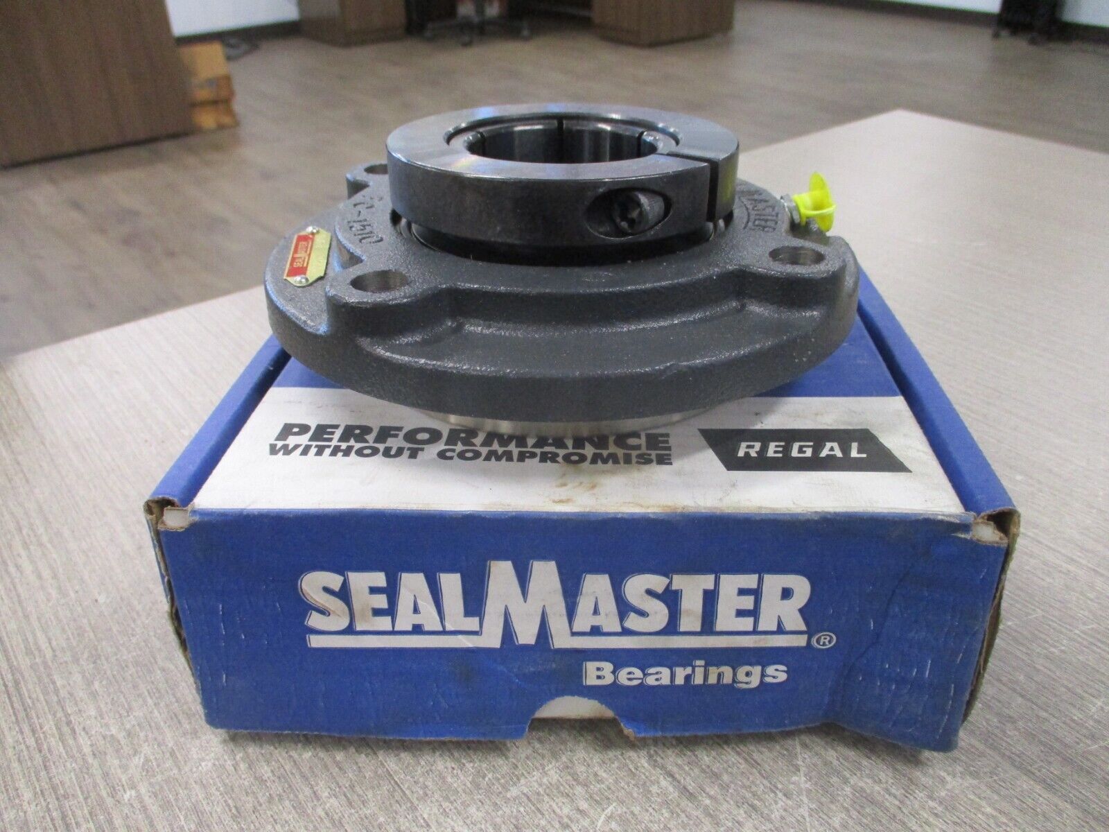 SealMaster Skwezloc Gold Line Bearing MFC-35T 2 3/16" New Surplus