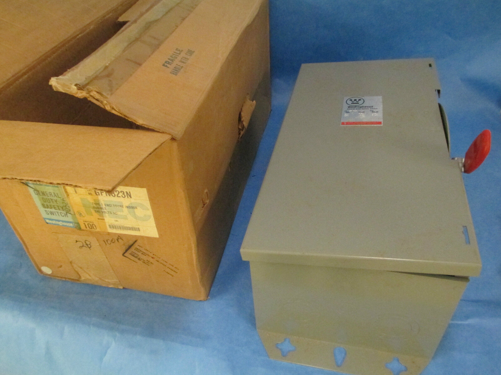 Westinghouse Safety Switch GFN323N 100A 240V 2P New Surplus