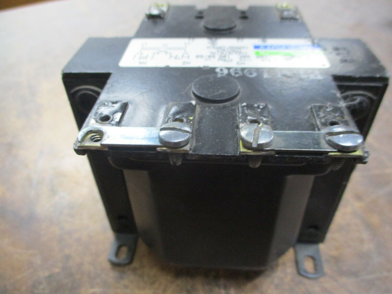 Hevi-Duty Type SBE Control Transformer E180E 0.180KVA Pri:120/240V Sec:24V Used