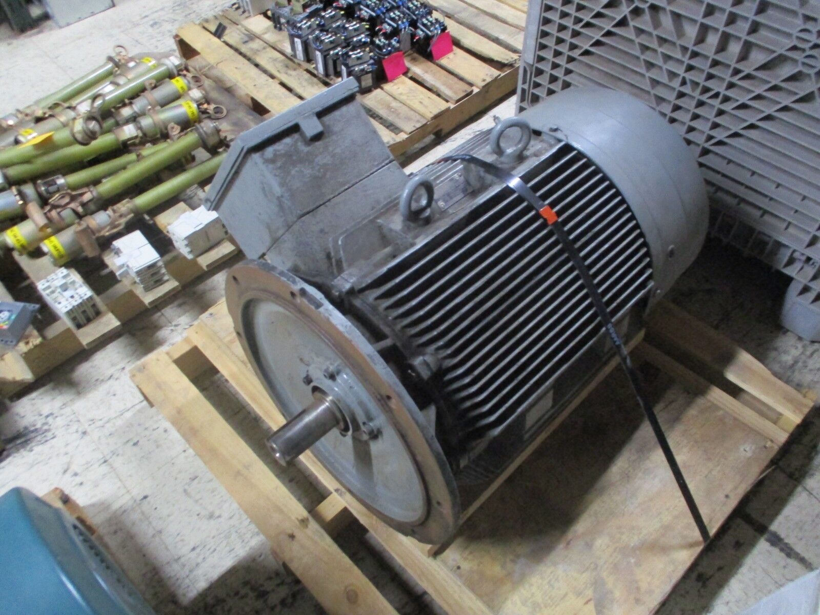 Siemens AC Motor 1LA6 250-2AB91-Z 125HP 440-460V 3600RPM 142-136FLA 93kW 60Hz