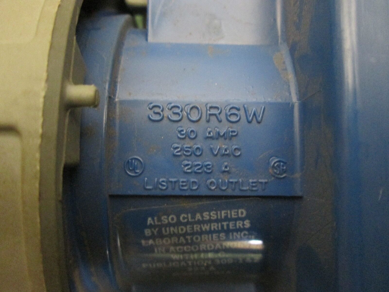 Hubbell Watertight Receptacle 330R6W 30A 250V 2P 3W Used