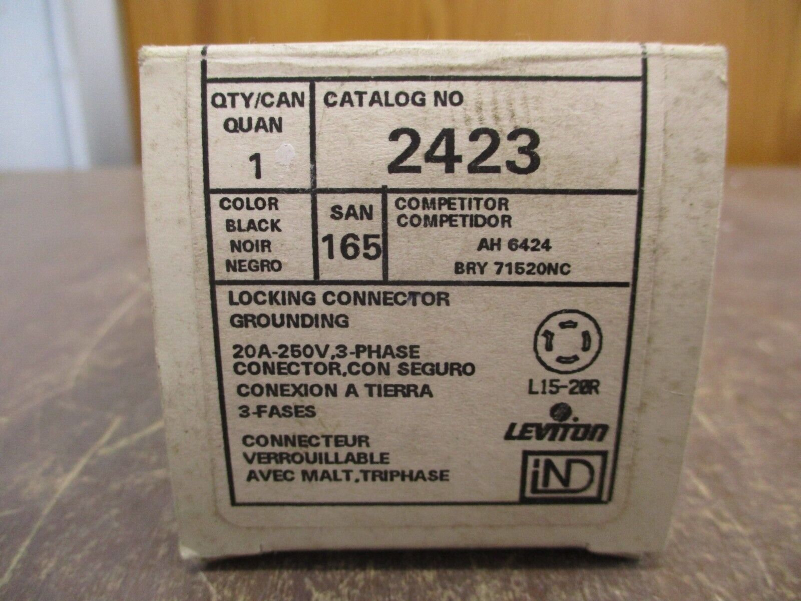 Leviton Connector 2423 20A 250V 3Ph New Surplus