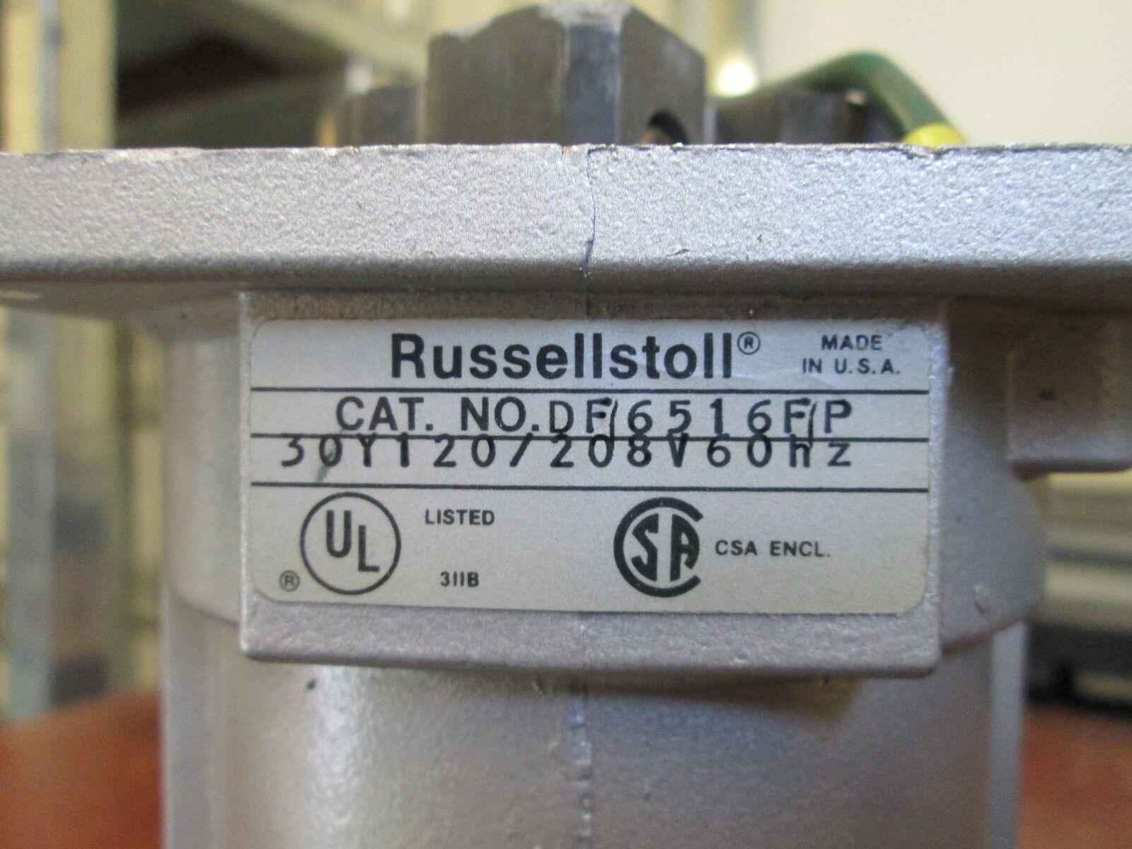 RussellStoll Receptacle DF6516FP 60A 120/208V 60Hz 5W Used