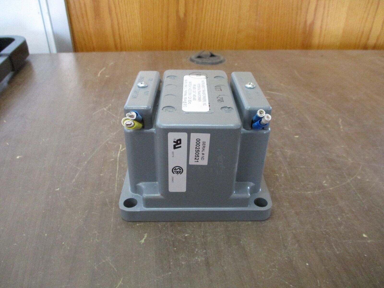 Instrument Transformer Potential Transformer 460-480 Ratio 4:1 Pri: 480V 50-60Hz