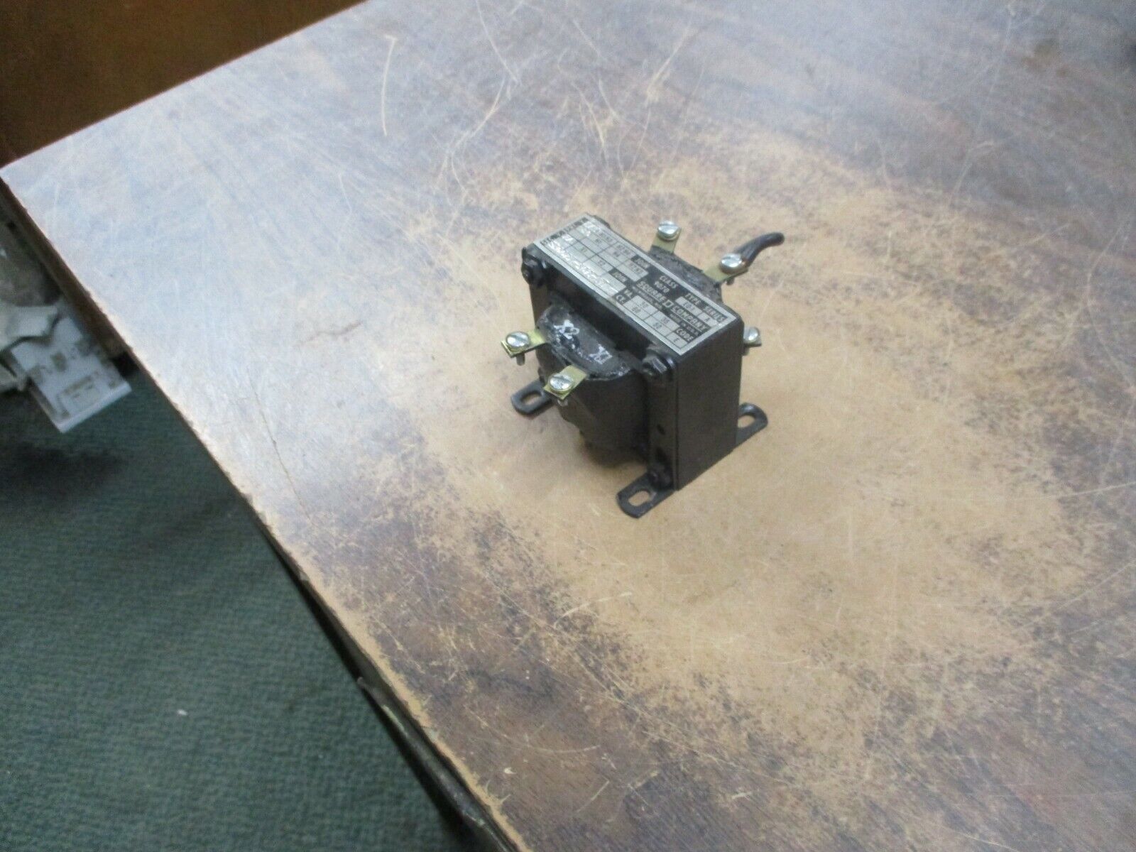 Square D Transformer 9070 E0-1 Ser. A 50VA Pri: 240/480V Sec: 24V Used