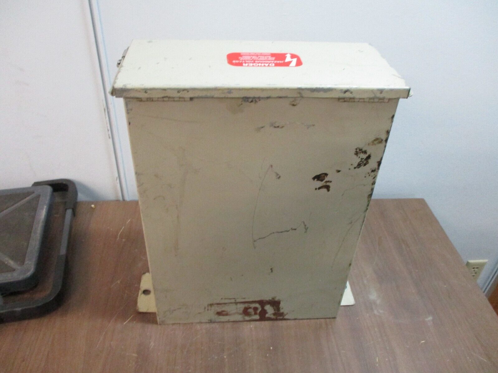 ABB Capacitor C486D40-3FI 40kVAR 480V 3Ph 60Hz Type 12 Enclosure Used