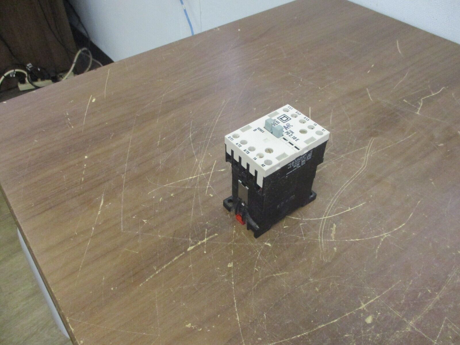 Square D Contactor 8502 PD2.10E Ser. B 120V Coil Used