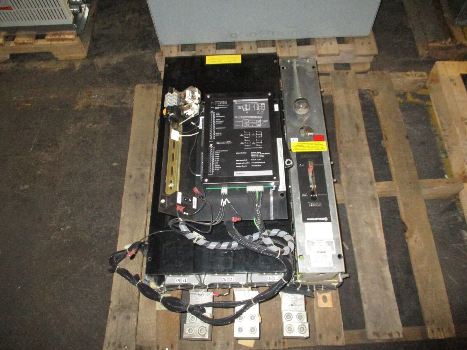 GE / CAT Zenith Automatic Transfer Switch CTG 1000A 277/480V 3Ph 60Hz Used