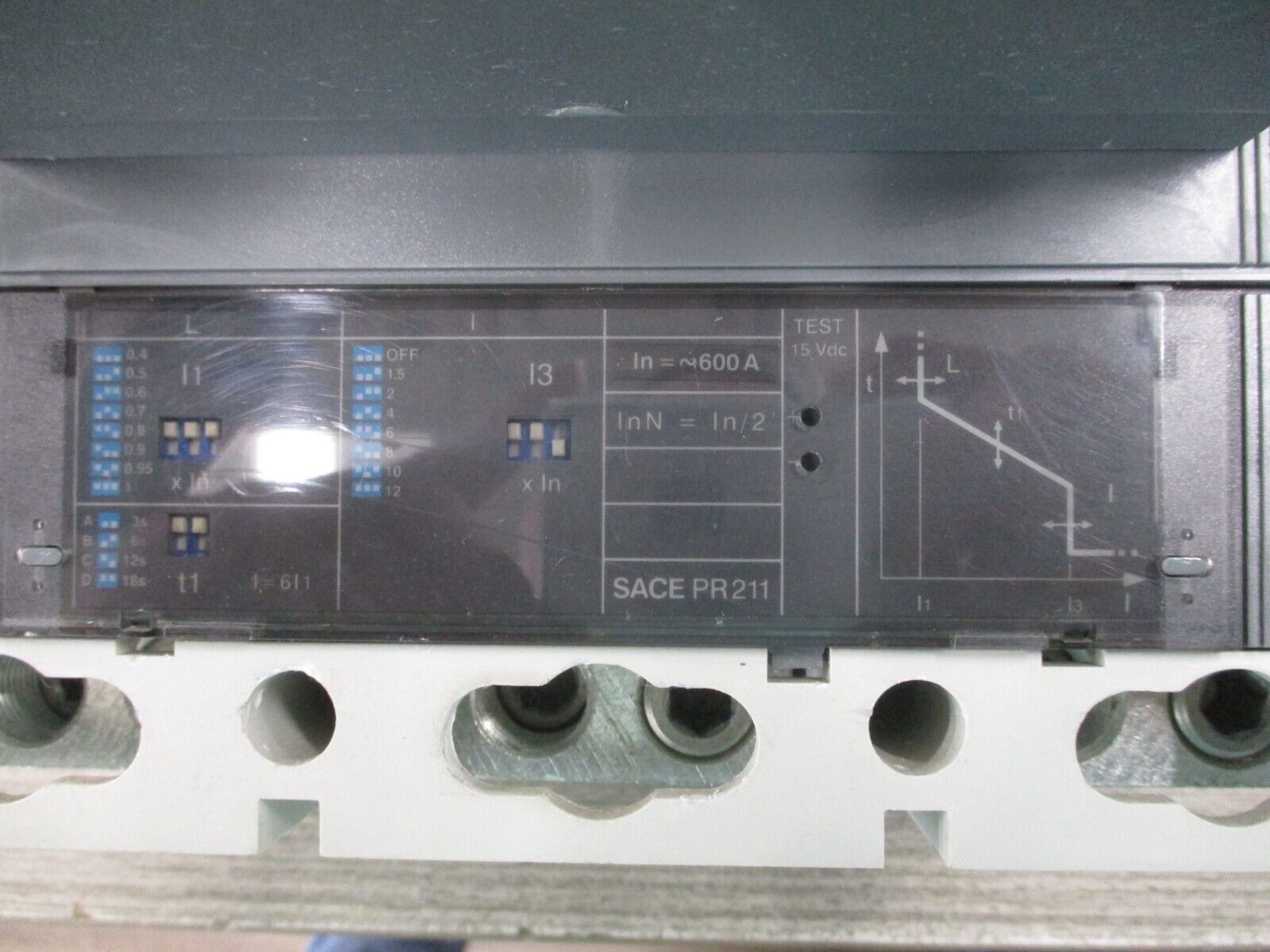 ABB SACE S6 Breaker Disconnect S6N PR211 600A 600V 3P Used