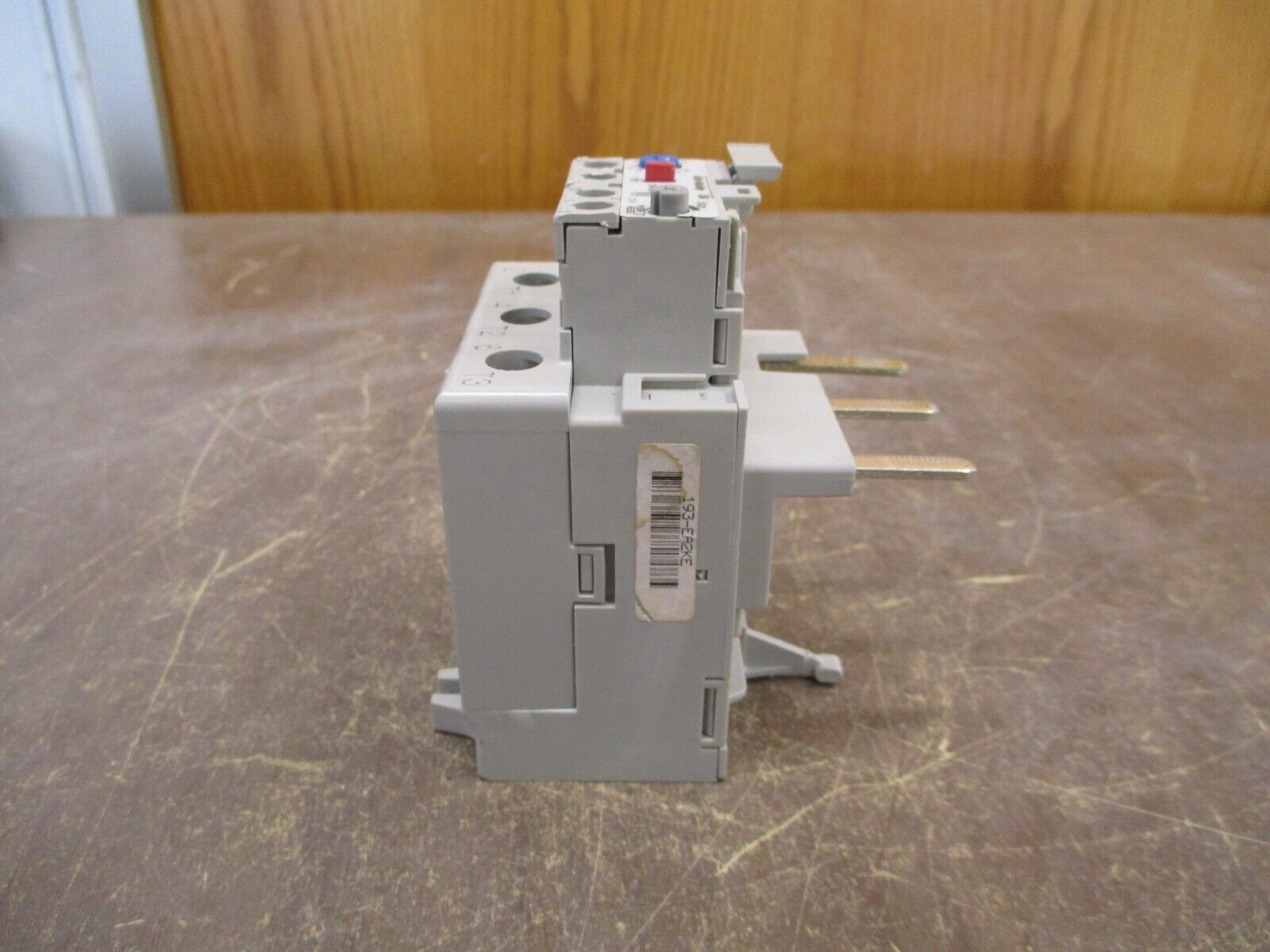 Allen-Bradley Solid State Overload 193-EA2KE Ser. A Trip: 26-85A Used