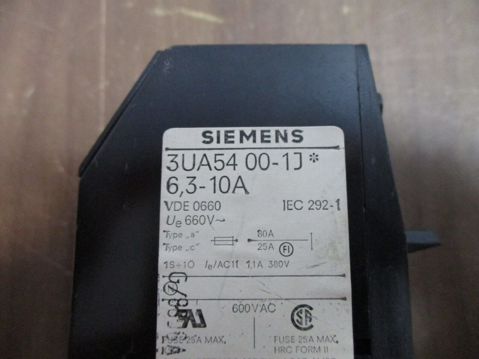 Siemens Solid State Overload 3UA5400-1J* Trip: 6.3-10A 600V Used