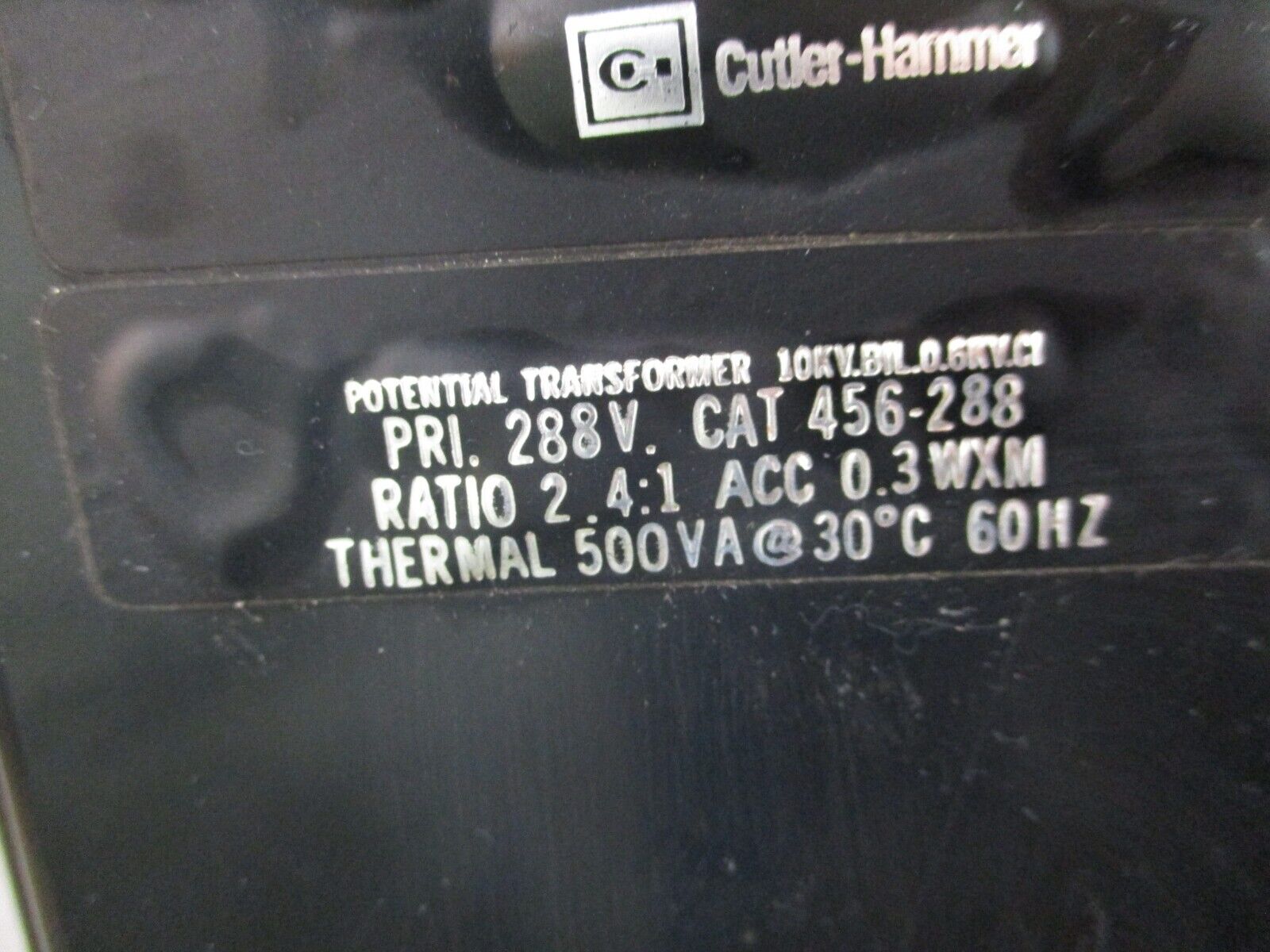 Cutler-Hammer Potential Transformer 456-288 Pri: 288V Ratio 2.4:1 500VA 60Hz