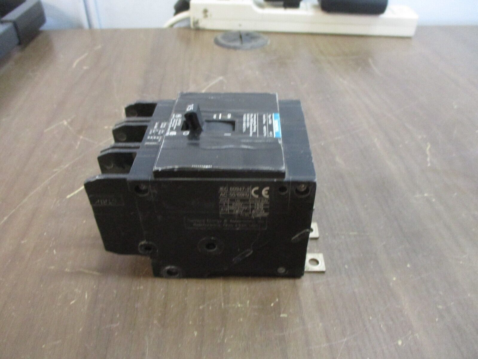 Siemens Circuit Breaker BQD315 15A 480Y/277V 3P Used