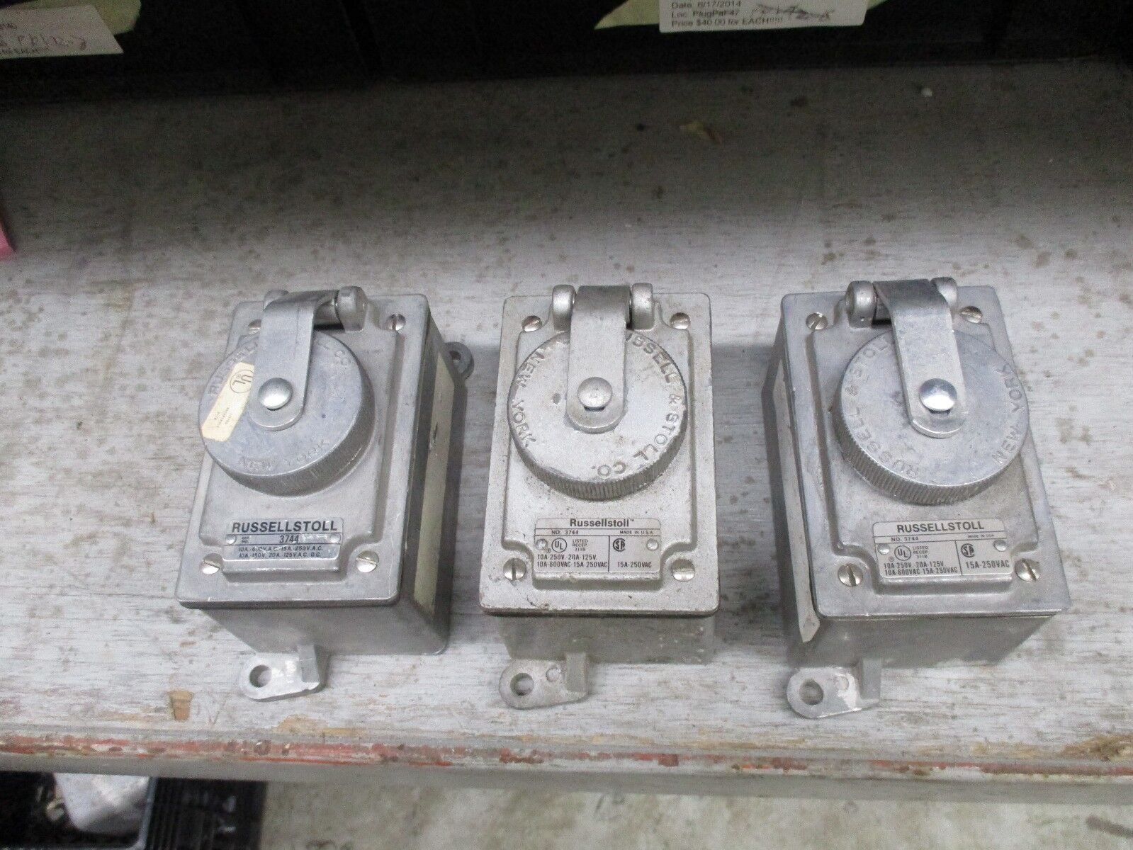 Russellstoll Receptacle 3744 20A @ 125V 15A @ 250V 10A @ 600V 3P 4W *Lot of 3*