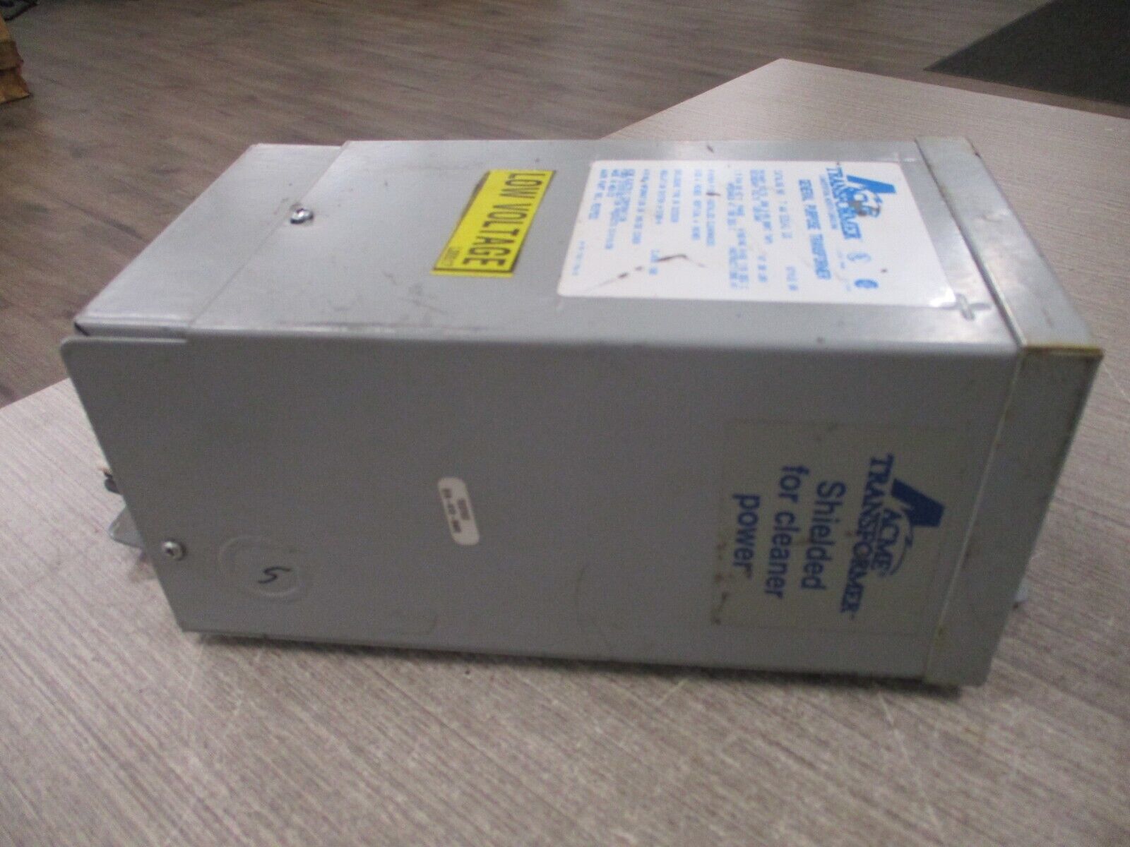 Acme Transformer Transformer TAA53141 15 1.5kVA Pri: 208V Sec: 120/240V 60Hz Use