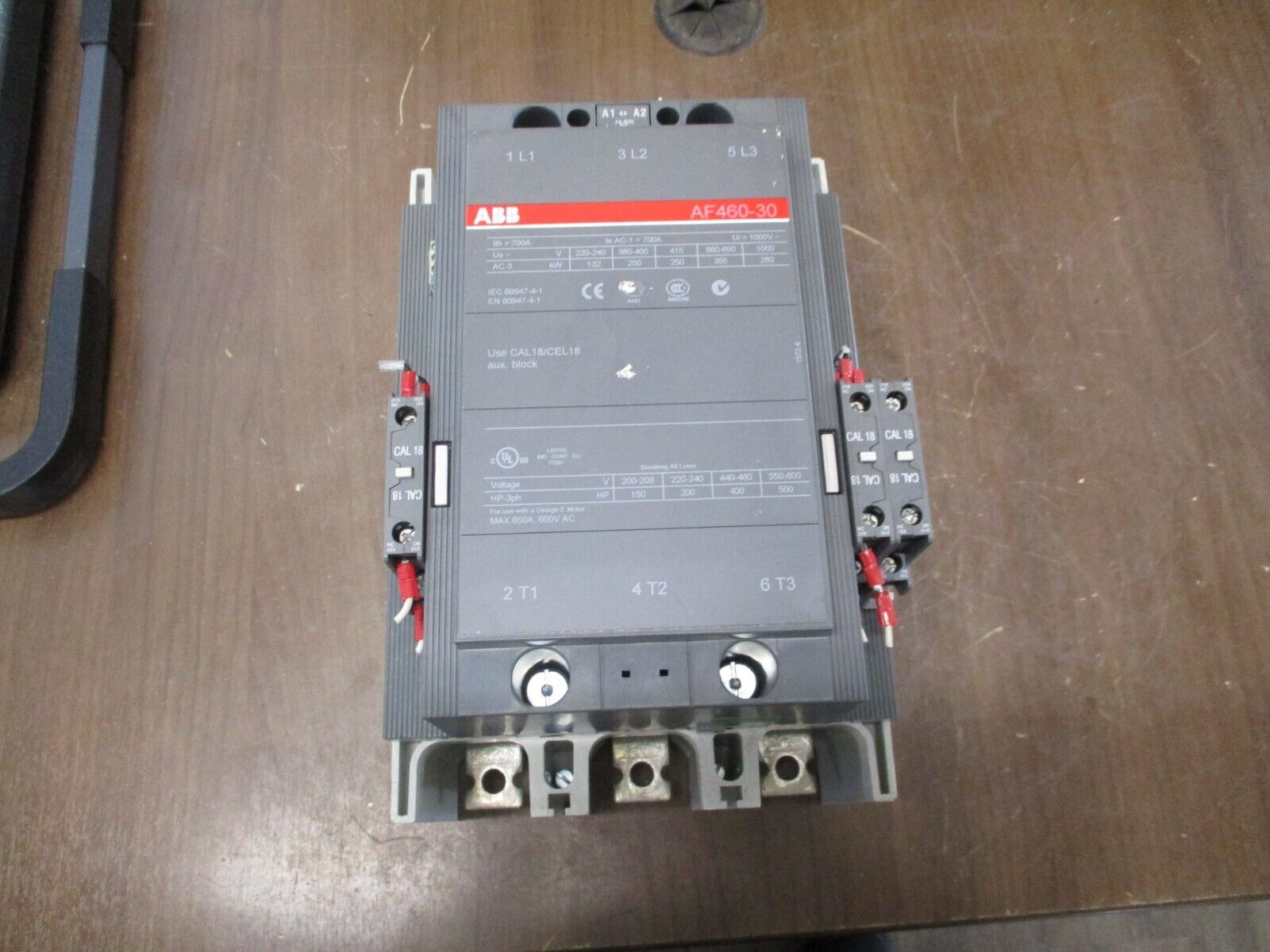 ABB Contactor AF460-30 24-60VDC Coil 650A 600V w/ (3) Aux Contacts Used