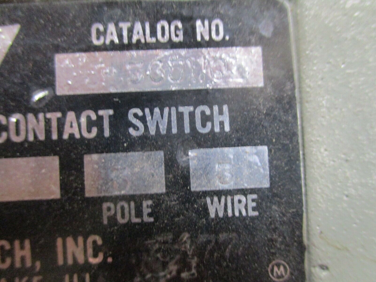 Boltswitch Bolted Pressure Contact Switch J 365WOL 400A 600V 3P 3W Used