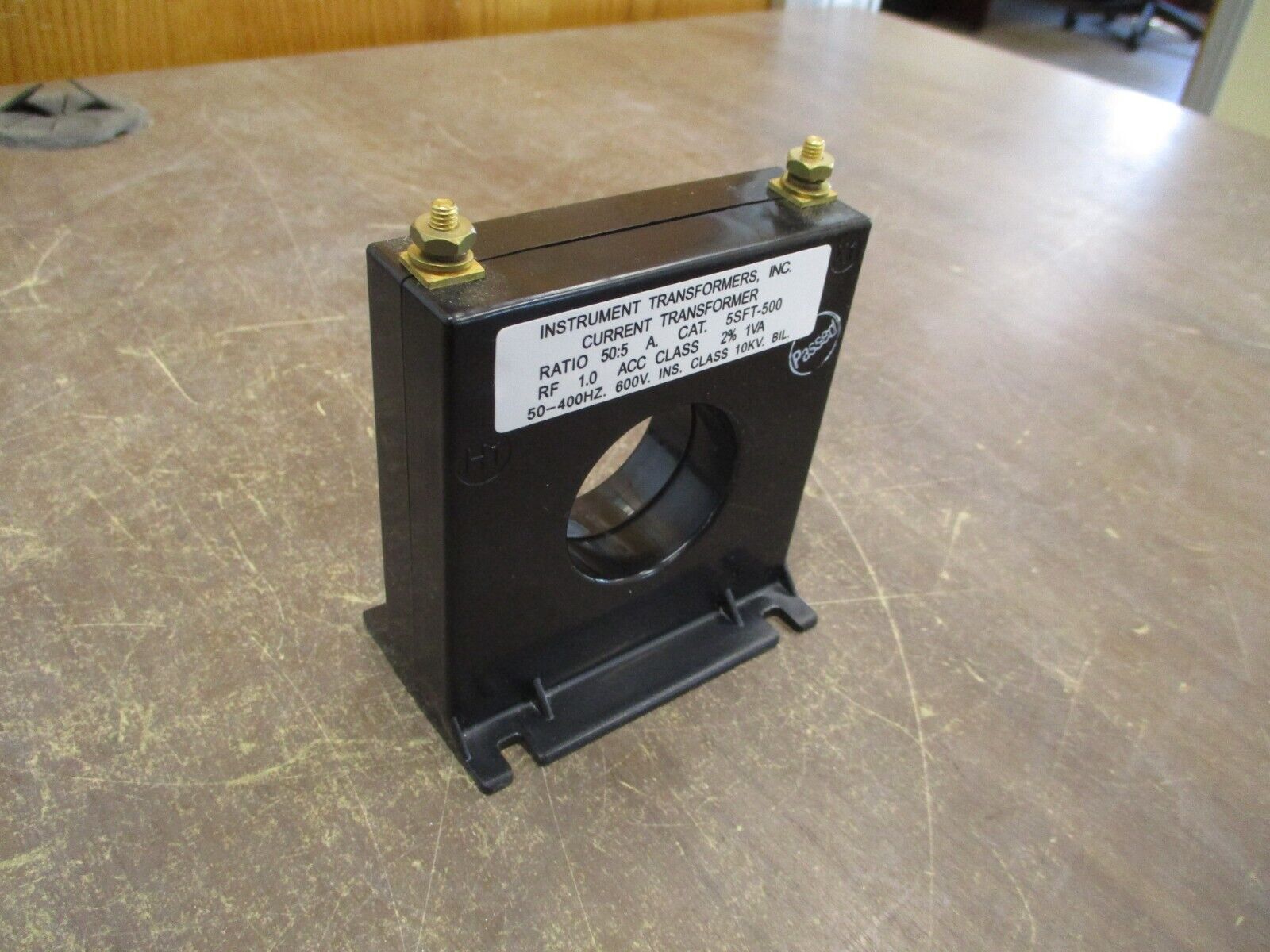 Instrument Transformers Current Transformer 5SFT-500 Ratio 50:5A 600V 50-400Hz