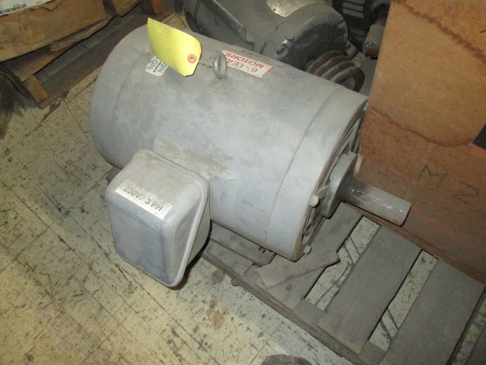 Ronk Farm Powr AC Motor 15HP FR:256TZ 1770RPM 240V 32FLA Used