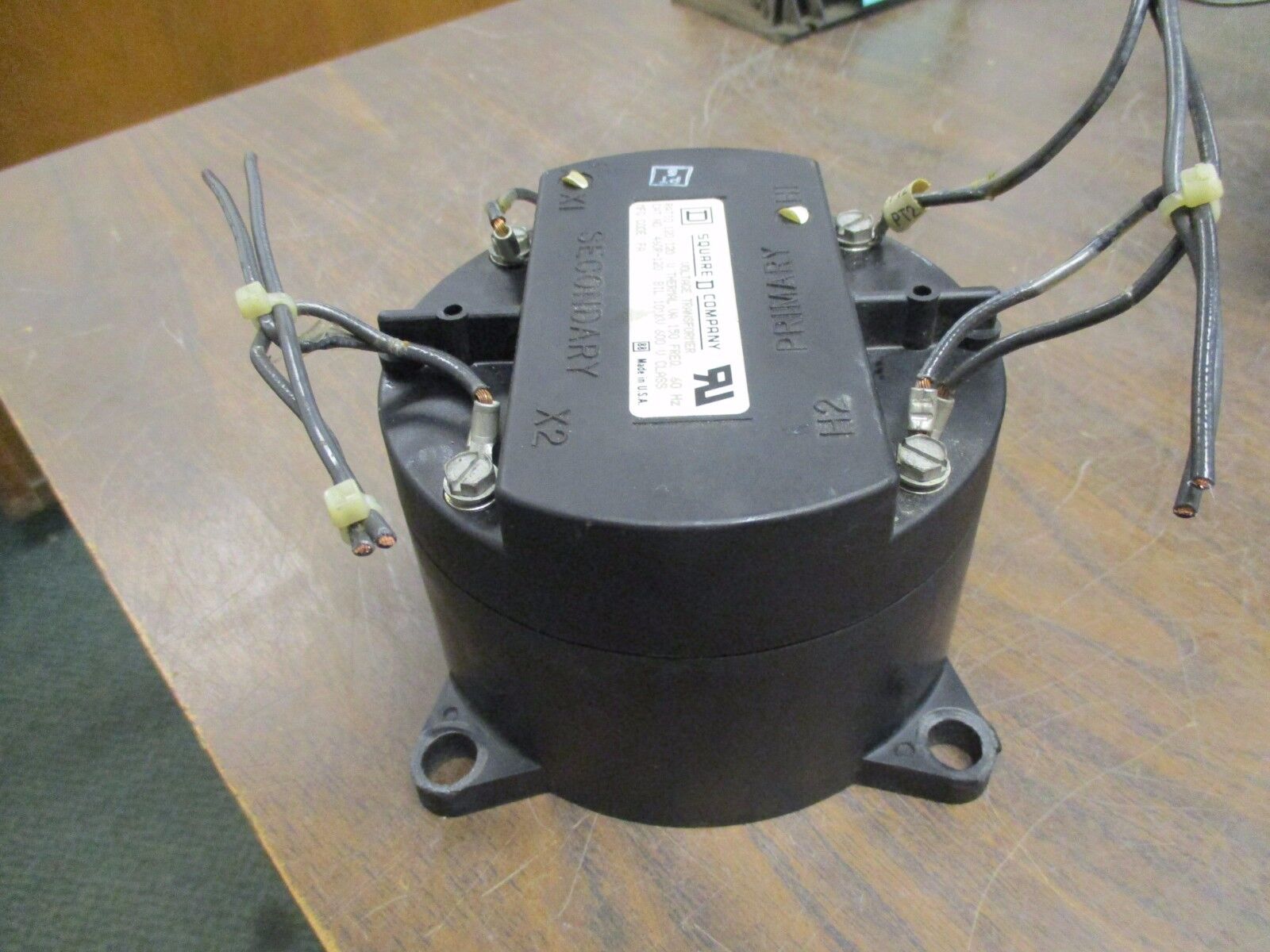 Square D Voltage Transformer 460R-120 Ratio 120:120V 10KV BIL Used