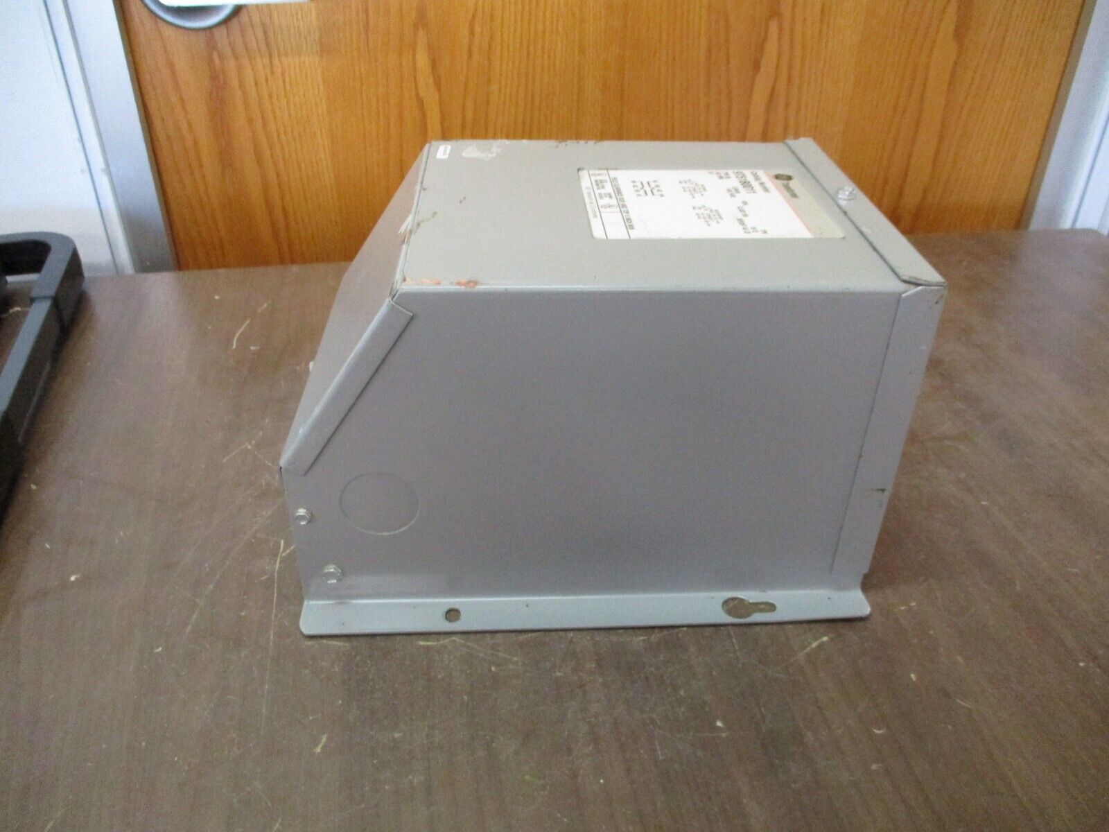 GE Transformer 9T51B0011 1.50 KVA Pri. 240 x 480V Sec. 120 x 240V 1PH 60HZ Used