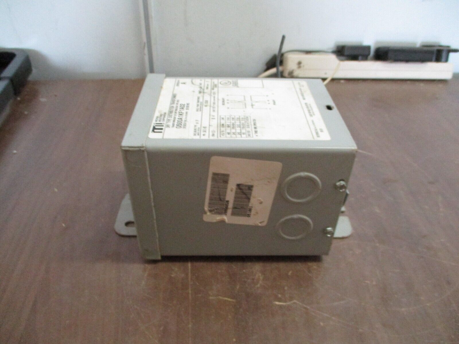 Micron Industries Transformer G500A1KF1A02 Ser. A 0.5kVA Pri: 240/480V 60Hz Used